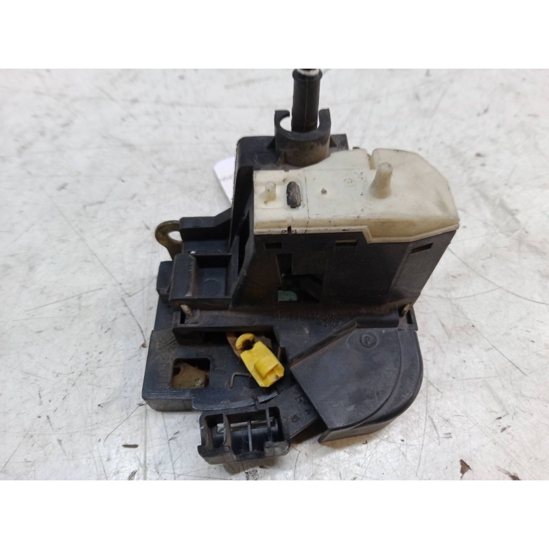Recambio de cerradura puerta delantera izquierda para renault clio ii (bb_, cb_) 1.5 dci (b/cb07) referencia OEM IAM   