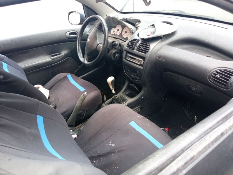 peugeot 206 cc (2d) del año 2002 peugeot 206 cc (2d) del año 2002