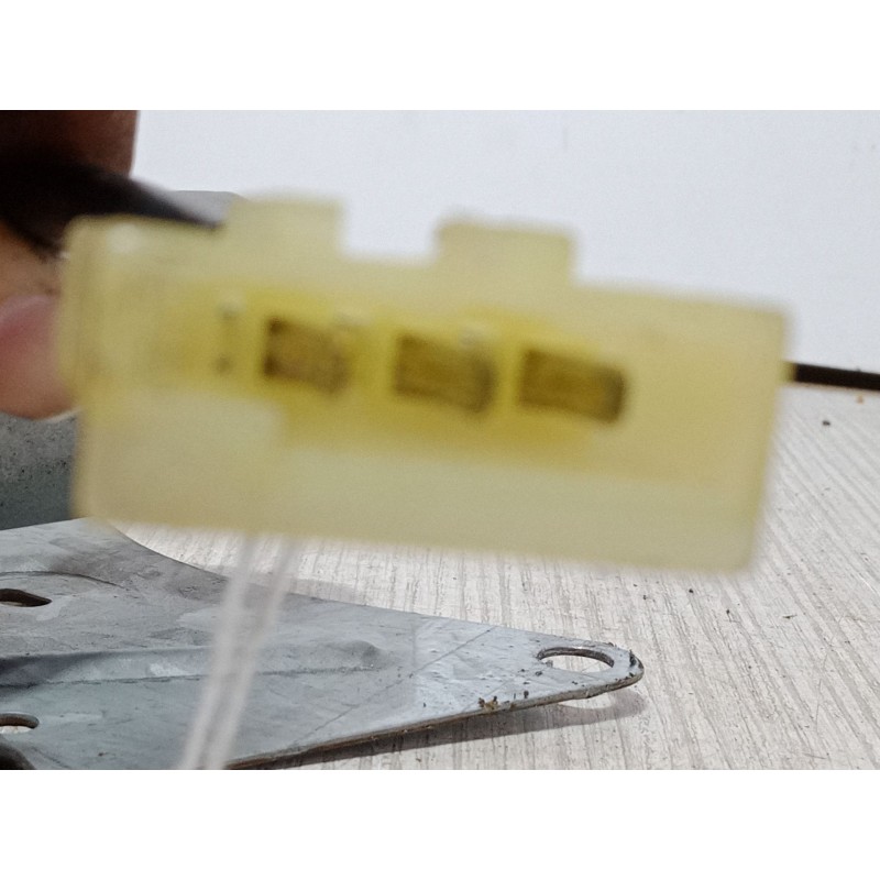 Recambio de motor limpia trasero para renault twingo i (c06_) 1.2 16v (c06c, c06d, c06k) referencia OEM IAM 7700832590  