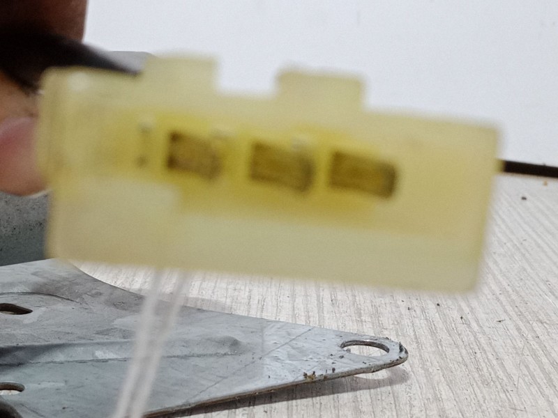 Recambio de motor limpia trasero para renault twingo i (c06_) 1.2 16v (c06c, c06d, c06k) referencia OEM IAM 7700832590  