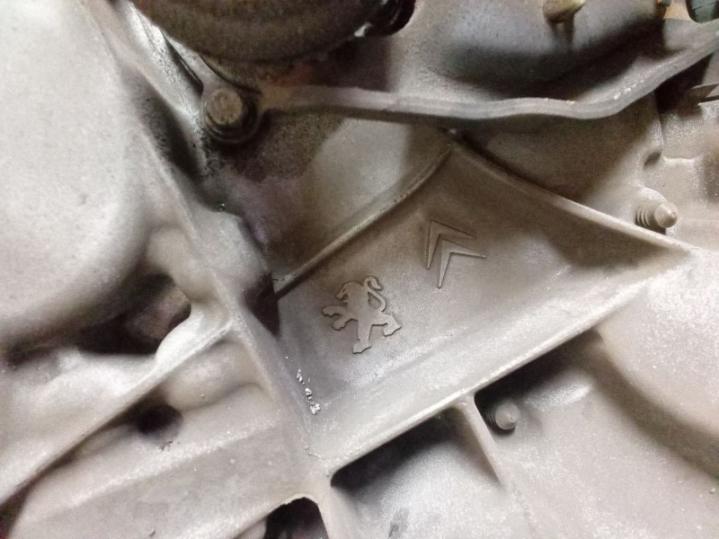 Recambio de caja de cambios manual 5 velocidades para peugeot 208 i (ca_, cc_) 1.2 vti 82 referencia OEM IAM   