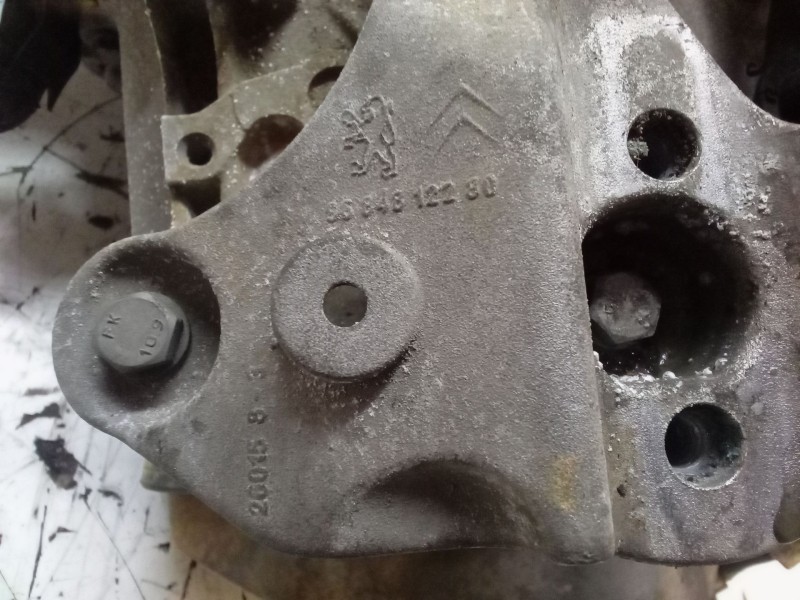 Recambio de caja de cambios manual 5 velocidades para peugeot 208 i (ca_, cc_) 1.2 vti 82 referencia OEM IAM   