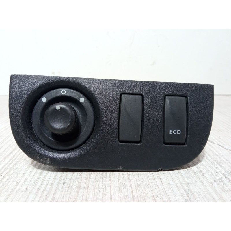 Recambio de mando retrovisor para dacia sandero ii 1.5 dci 75 / blue dci 75 (b8jw, b8m4, b8ah, b8m7, b8m6) referencia OEM IAM   