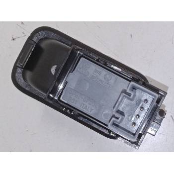 MANDO ELEVALUNAS TRASERO DERECHO 6R0867255B 