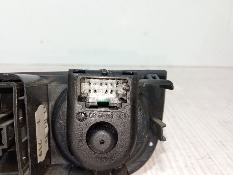 Recambio de mando retrovisor para dacia sandero ii 1.5 dci 75 / blue dci 75 (b8jw, b8m4, b8ah, b8m7, b8m6) referencia OEM IAM   