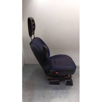 ASIENTO DELANTERO IZQUIERDO 