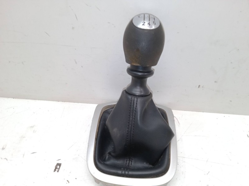 Recambio de pomo palanca cambio para renault megane iii grandtour (kz0/1) 1.5 dci (kz1m, kz1w, kz0r) referencia OEM IAM   