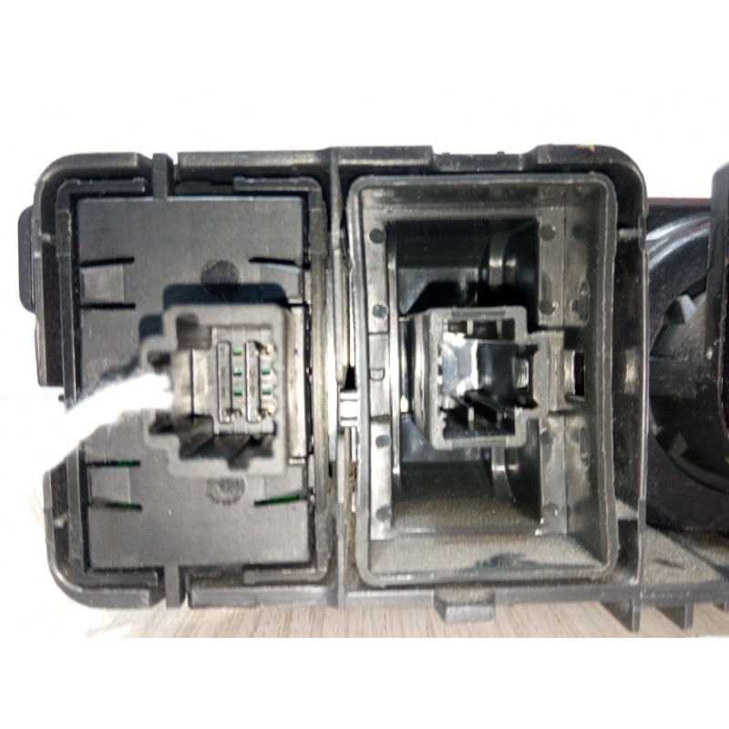 Recambio de mando retrovisor para dacia sandero ii 1.5 dci 75 / blue dci 75 (b8jw, b8m4, b8ah, b8m7, b8m6) referencia OEM IAM   