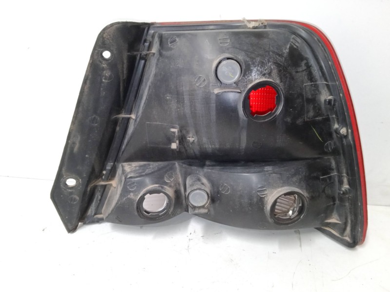 Recambio de piloto trasero izquierdo para hyundai accent ii (lc) 1.3 referencia OEM IAM   