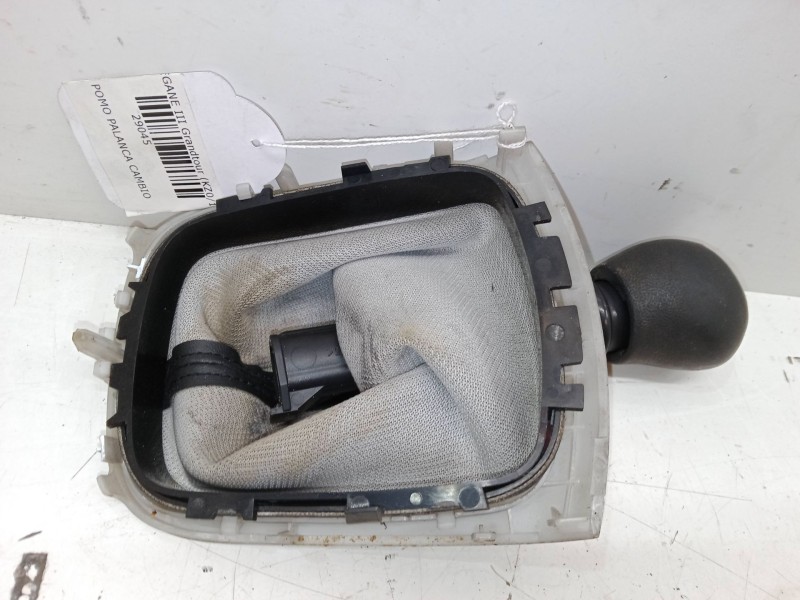 Recambio de pomo palanca cambio para renault megane iii grandtour (kz0/1) 1.5 dci (kz1m, kz1w, kz0r) referencia OEM IAM   