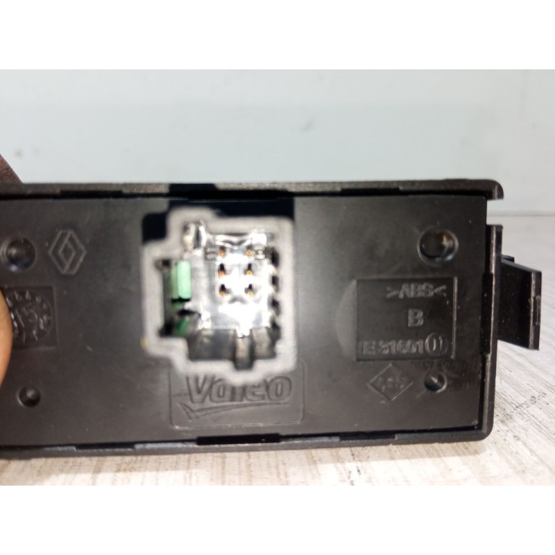 Recambio de warning para dacia sandero ii 1.5 dci 75 / blue dci 75 (b8jw, b8m4, b8ah, b8m7, b8m6) referencia OEM IAM   