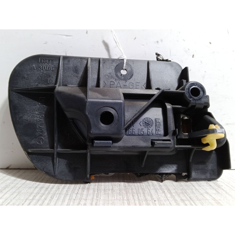 Recambio de maneta interior puerta trasera izquierda para mercedes-benz clase c (w202) c 250 turbo-d (202.128) referencia OEM IA