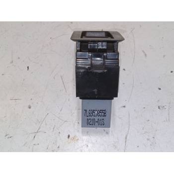 MANDO ELEVALUNAS TRASERO IZQUIERDO 6R0867255B 
