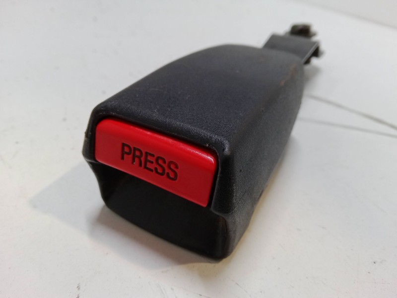 Recambio de anclaje cinturon delantero derecho para honda civic vii hatchback (eu, ep, ev) 1.6 i (ep2, eu8, eu6) referencia OEM 