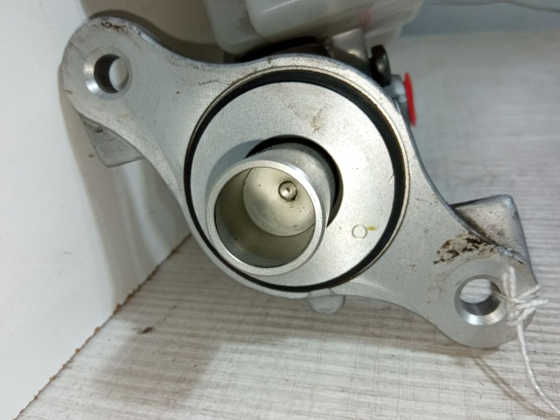 Recambio de bomba freno para dacia sandero ii 1.5 dci 75 / blue dci 75 (b8jw, b8m4, b8ah, b8m7, b8m6) referencia OEM IAM 1070529