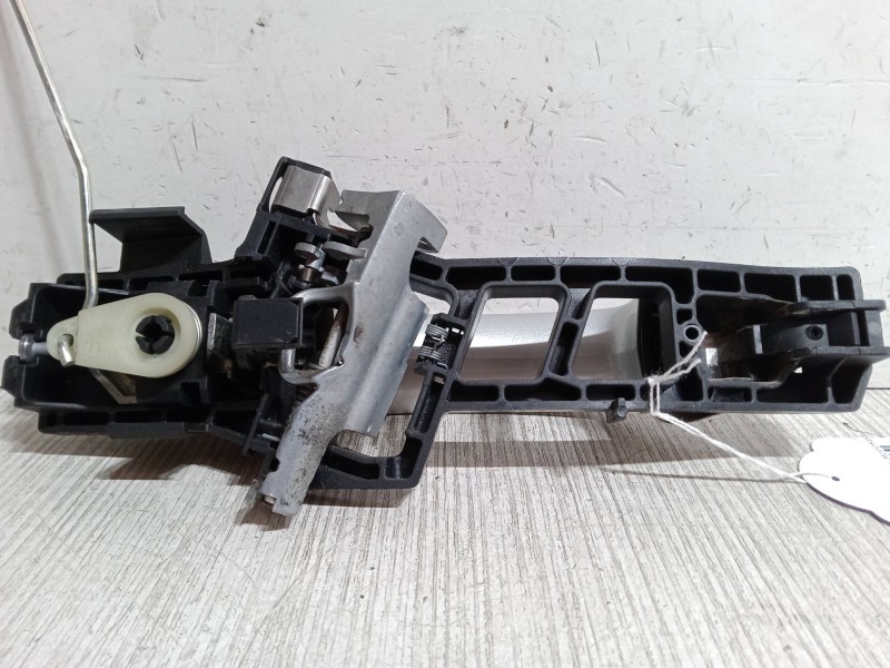 Recambio de maneta exterior puerta delantera izquierda para ford tourneo courier b460 monospace 1.0 ecoboost referencia OEM IAM 