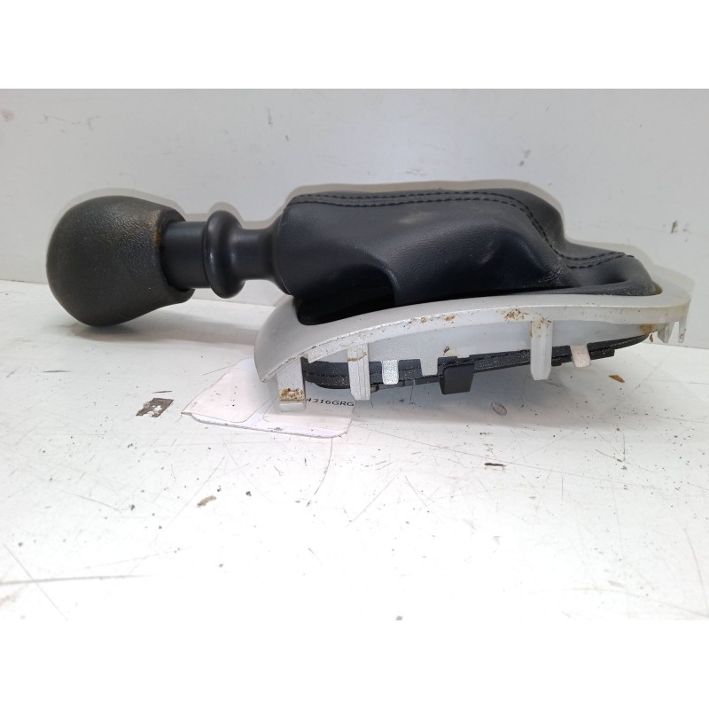 Recambio de pomo palanca cambio para renault megane iii grandtour (kz0/1) 1.5 dci (kz1m, kz1w, kz0r) referencia OEM IAM   