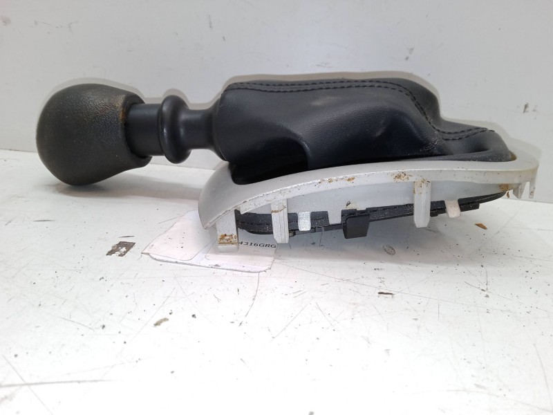 Recambio de pomo palanca cambio para renault megane iii grandtour (kz0/1) 1.5 dci (kz1m, kz1w, kz0r) referencia OEM IAM   