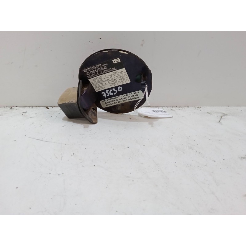 Recambio de tapa exterior combustible para opel corsa b (s93) 1.2 i (f08, f68, m68) referencia OEM IAM   