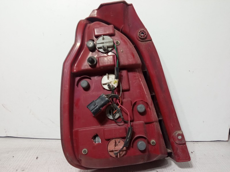 Recambio de piloto trasero derecho para hyundai terracan (hp) 2.9 crdi 4wd referencia OEM IAM    Recambio de piloto trasero derecho para hyundai terracan (hp) 2.9 crdi 4wd referencia OEM IAM