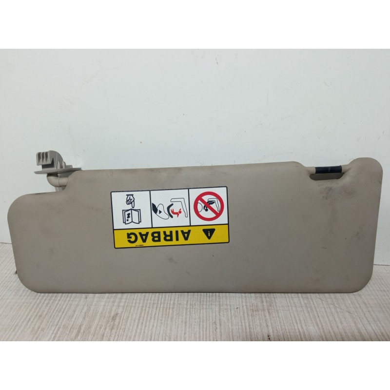 Recambio de parasol derecho para dacia sandero ii 1.5 dci 75 / blue dci 75 (b8jw, b8m4, b8ah, b8m7, b8m6) referencia OEM IAM   