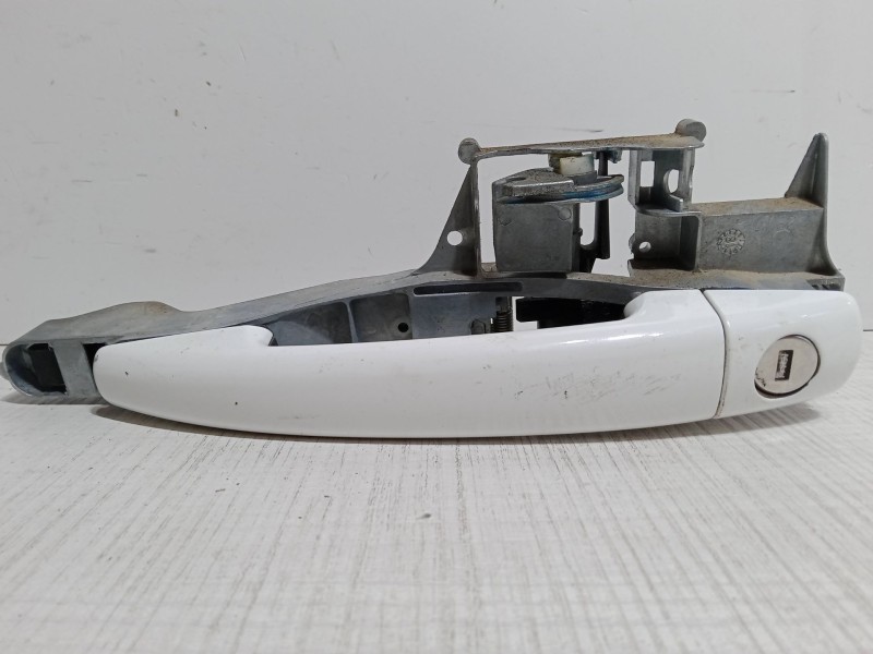 Recambio de maneta exterior puerta delantera izquierda para peugeot 208 i (ca_, cc_) 1.2 vti 82 referencia OEM IAM   