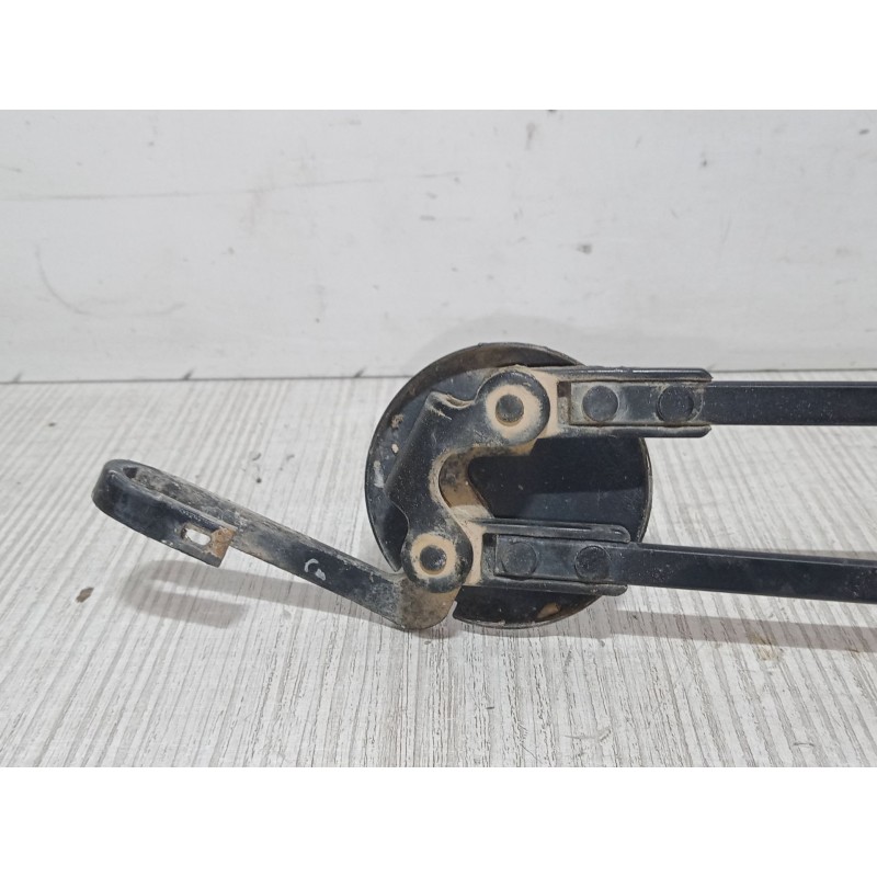 Recambio de brazo delantero limpiaparabrisas para renault twingo i (c06_) 1.2 16v (c06c, c06d, c06k) referencia OEM IAM   