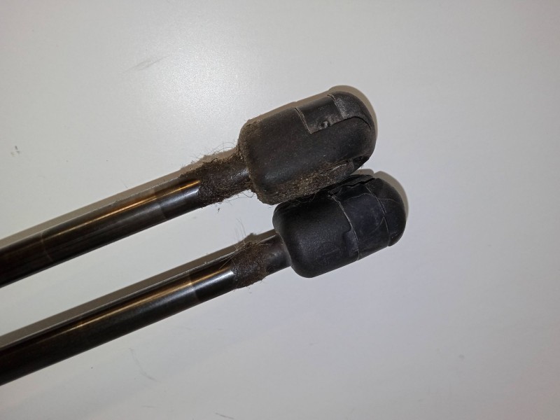 Recambio de amortiguadores malet/porton para honda civic vii hatchback (eu, ep, ev) 1.6 i (ep2, eu8, eu6) referencia OEM IAM   