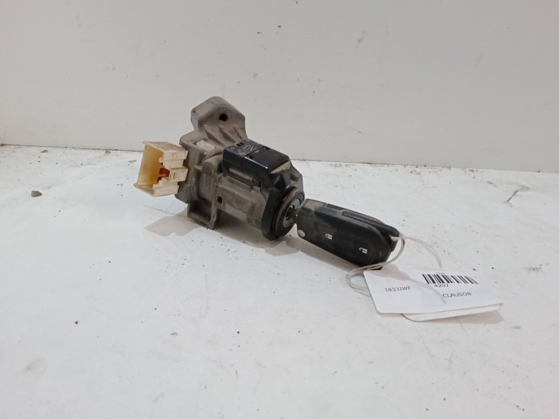 Recambio de clausor para peugeot 108 1.2 referencia OEM IAM   