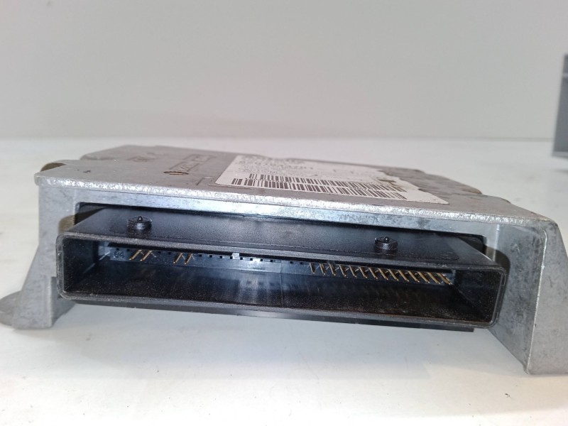 Recambio de centralita airbag para renault clio iv (bh_) 1.5 dci 75 referencia OEM IAM 610796000  8201043701