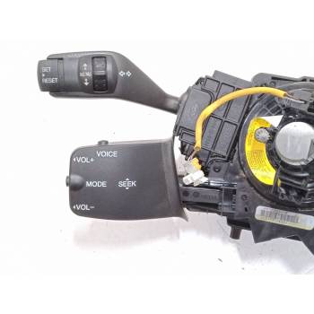 MANDO LUCES AM5T14A664AB 
