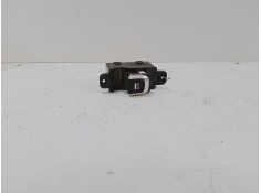 Recambio de mando elevalunas trasero izquierdo para kia carens iv 1.6 gdi referencia OEM IAM