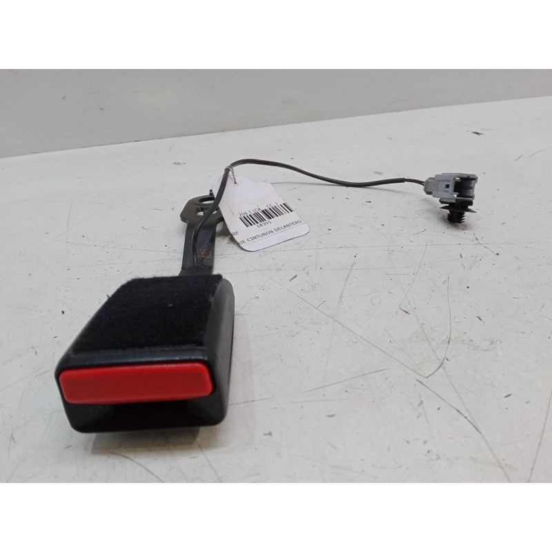 Recambio de anclaje cinturon delantero izquierdo para peugeot 208 i (ca_, cc_) 1.2 vti 82 referencia OEM IAM   