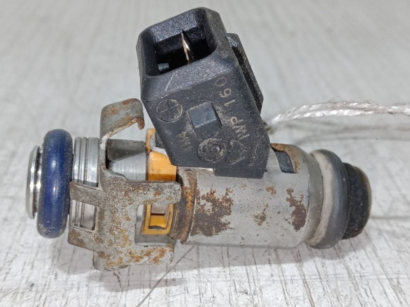 Recambio de inyector para fiat punto evo (199_) 1.2 referencia OEM IAM   