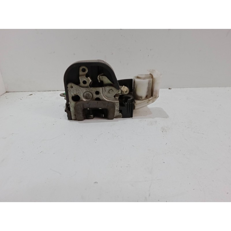 Recambio de cerradura puerta delantera izquierda para alfa romeo 147 (937_) 1.9 jtd (937.axd1a, 937.bxd1a) referencia OEM IAM   