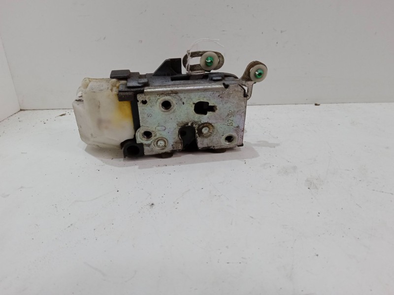 Recambio de cerradura puerta delantera izquierda para alfa romeo 147 (937_) 1.9 jtd (937.axd1a, 937.bxd1a) referencia OEM IAM   