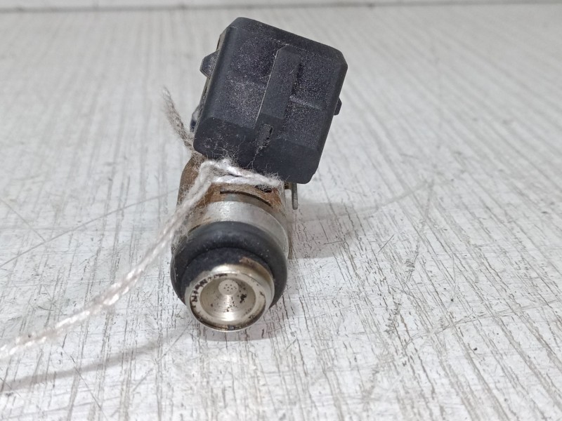 Recambio de inyector para fiat punto evo (199_) 1.2 referencia OEM IAM   
