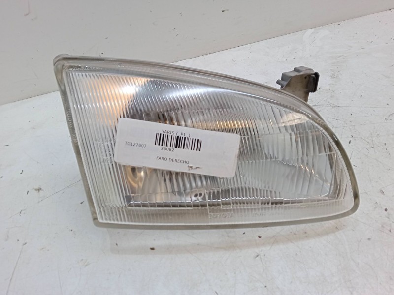 Recambio de faro derecho para toyota yaris (_p1_) 1.3 (ncp10_, scp12_) referencia OEM IAM   