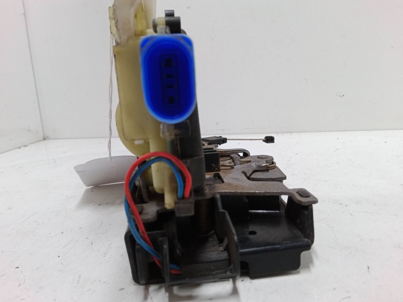 Recambio de cerradura puerta delantera izquierda para seat ibiza iii (6l1) 1.4 16v referencia OEM IAM   