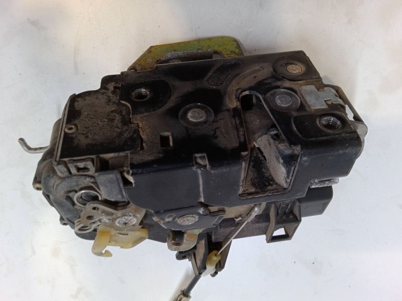 Recambio de cerradura puerta delantera derecha para audi a6 c5 (4b2) 2.5 tdi quattro referencia OEM IAM   