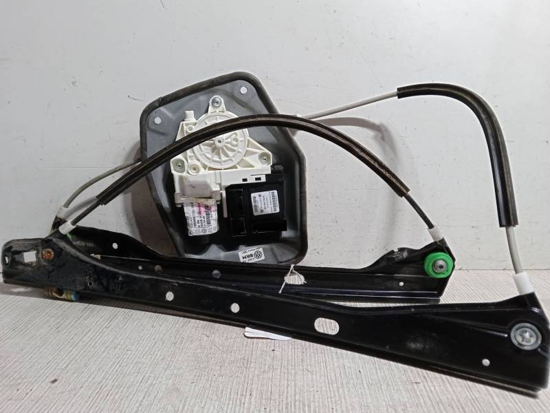 ELEVALUNAS ELECTRICO DELANTERO DERECHO 
