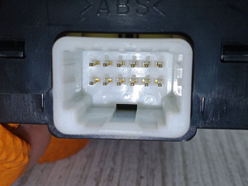 Recambio de antena clausor para citroën c-crosser (vu_, vv_) 2.2 hdi referencia OEM IAM G8D646MB  