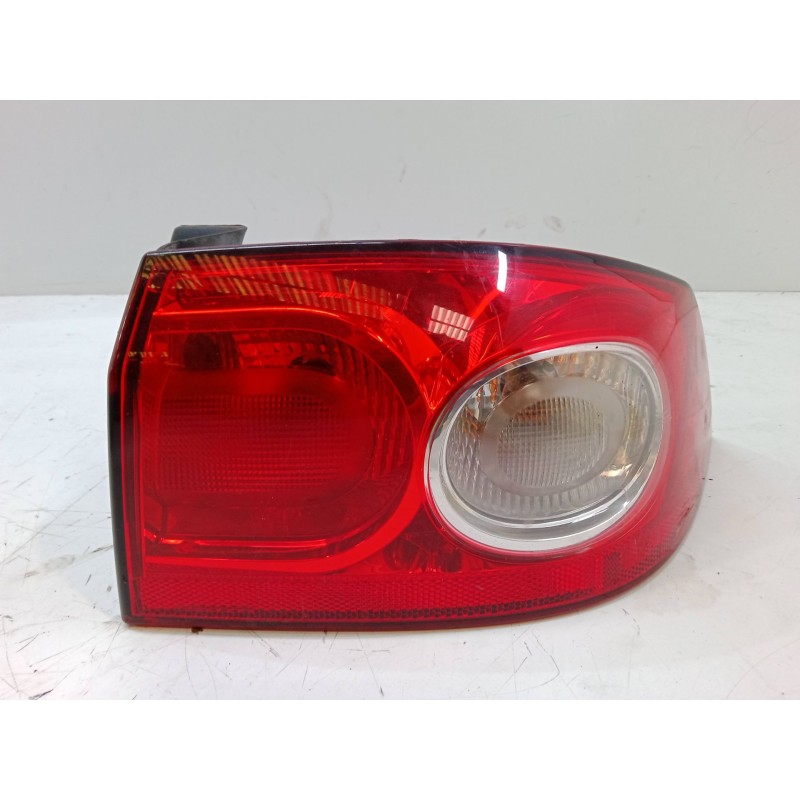 Recambio de piloto trasero derecho para renault laguna ii (bg0/1_) 1.9 dci (bg1a, bg1v) referencia OEM IAM   