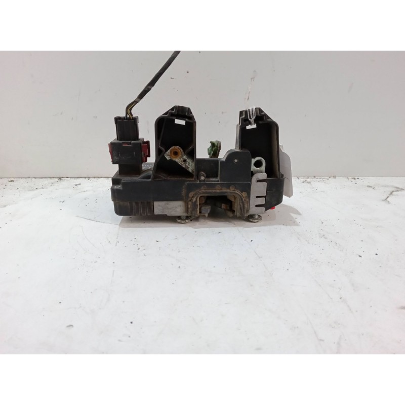 Recambio de cerradura puerta trasera izquierda para opel zafira a monospace (t98) 2.0 dti 16v (f75) referencia OEM IAM   