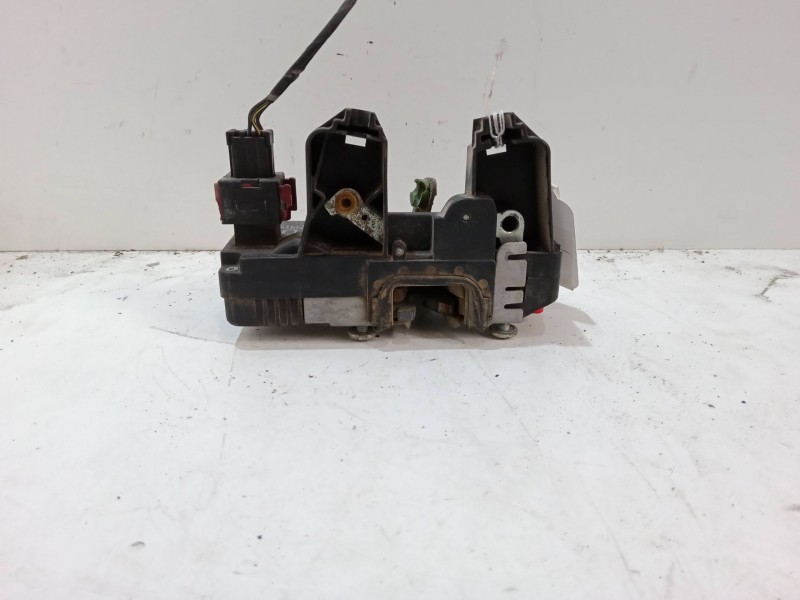 Recambio de cerradura puerta trasera izquierda para opel zafira a monospace (t98) 2.0 dti 16v (f75) referencia OEM IAM   