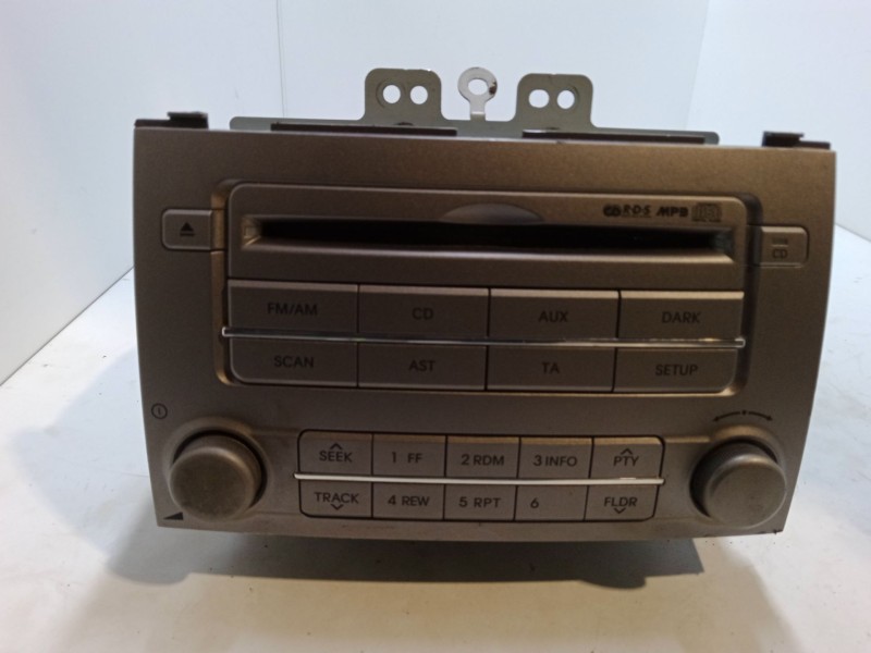 Recambio de radio cd para hyundai i20 i (pb, pbt) 1.2 referencia OEM IAM 61240655  