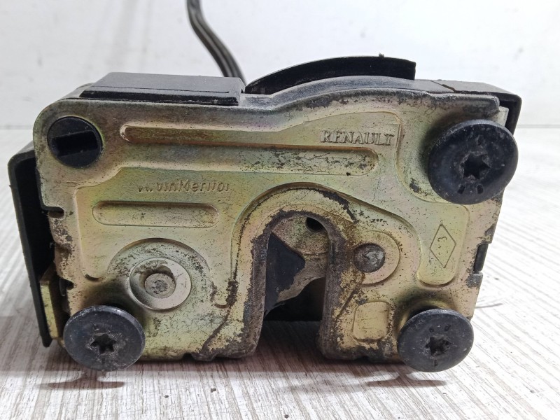 Recambio de cerradura puerta delantera derecha para renault clio ii (bb_, cb_) 1.4 16v (b/cb0p, bb13) referencia OEM IAM   