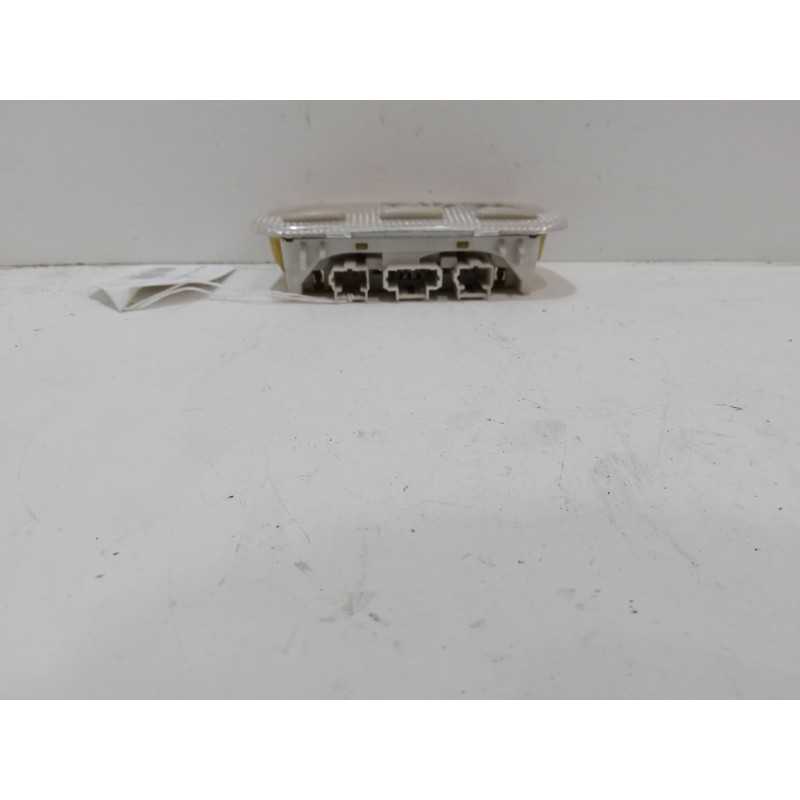 Recambio de luz interior delantera para citroën c3 i (fc_, fn_) 1.1 i referencia OEM IAM   
