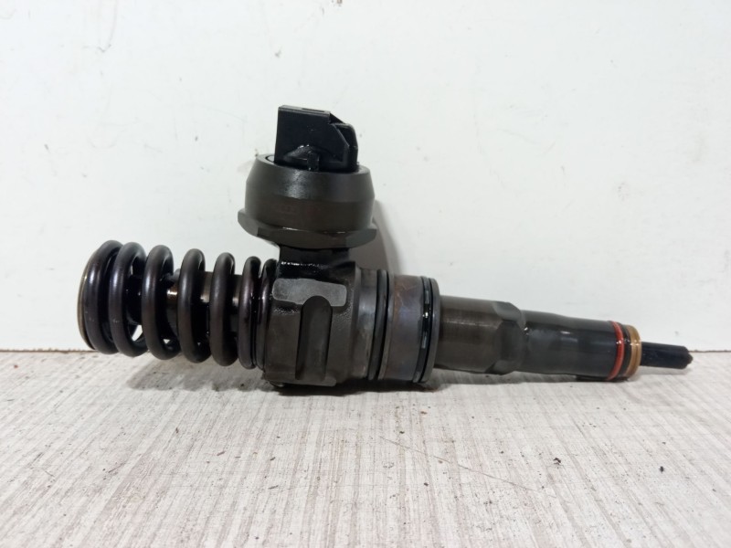 Recambio de inyector para seat ibiza iii (6l1) 1.9 tdi referencia OEM IAM   
