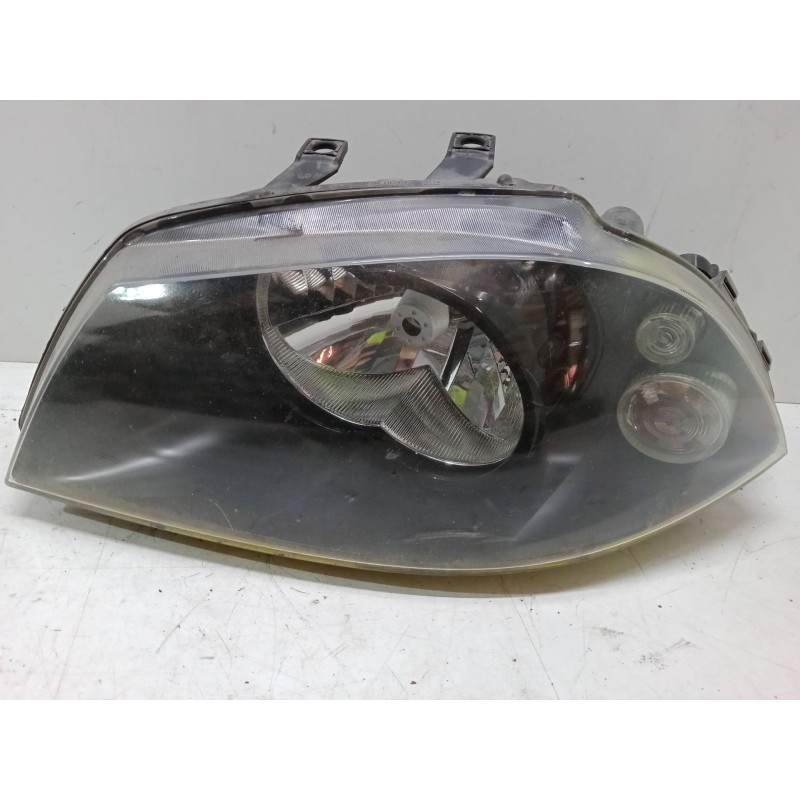 Recambio de faro izquierdo para seat ibiza iii (6l1) 1.4 16v referencia OEM IAM   